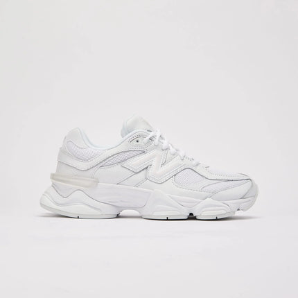 9060 | Triple White