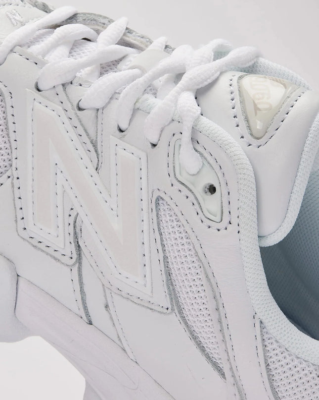 9060 | Triple White